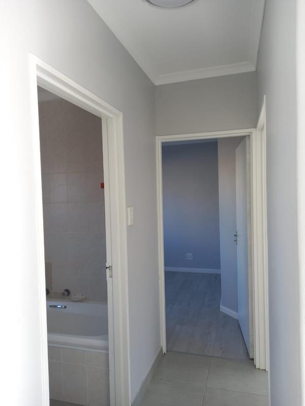 To Let 2 Bedroom Property for Rent in Sunningdale Western Cape